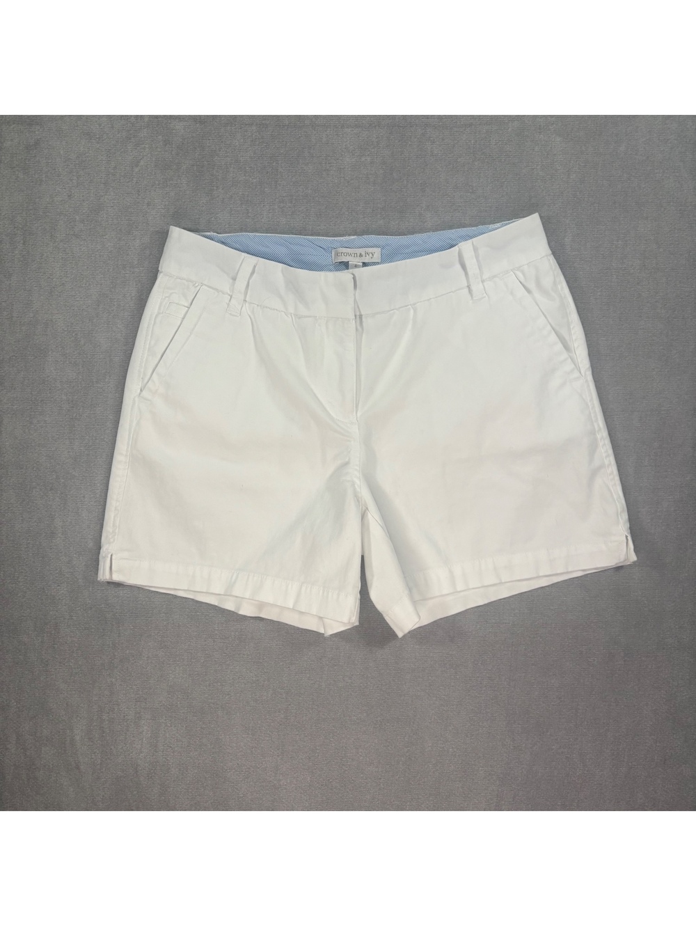 Crown & Ivy White Caroline Chino Shorts Women's Size 4 Hook Bar Flat Front